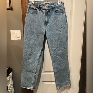Abercrombie 90s Straight Ultra High Rise Denim Jeans/ Curve Love